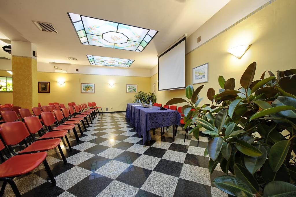 Hotel Bertusi Порретта-Терме Экстерьер фото
